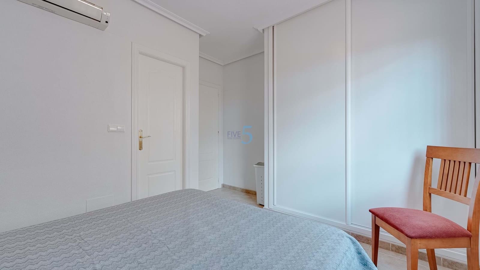 3 bedroom Villa for sale in Vistabella with pool - € 189,000 (Ref: 9353000)