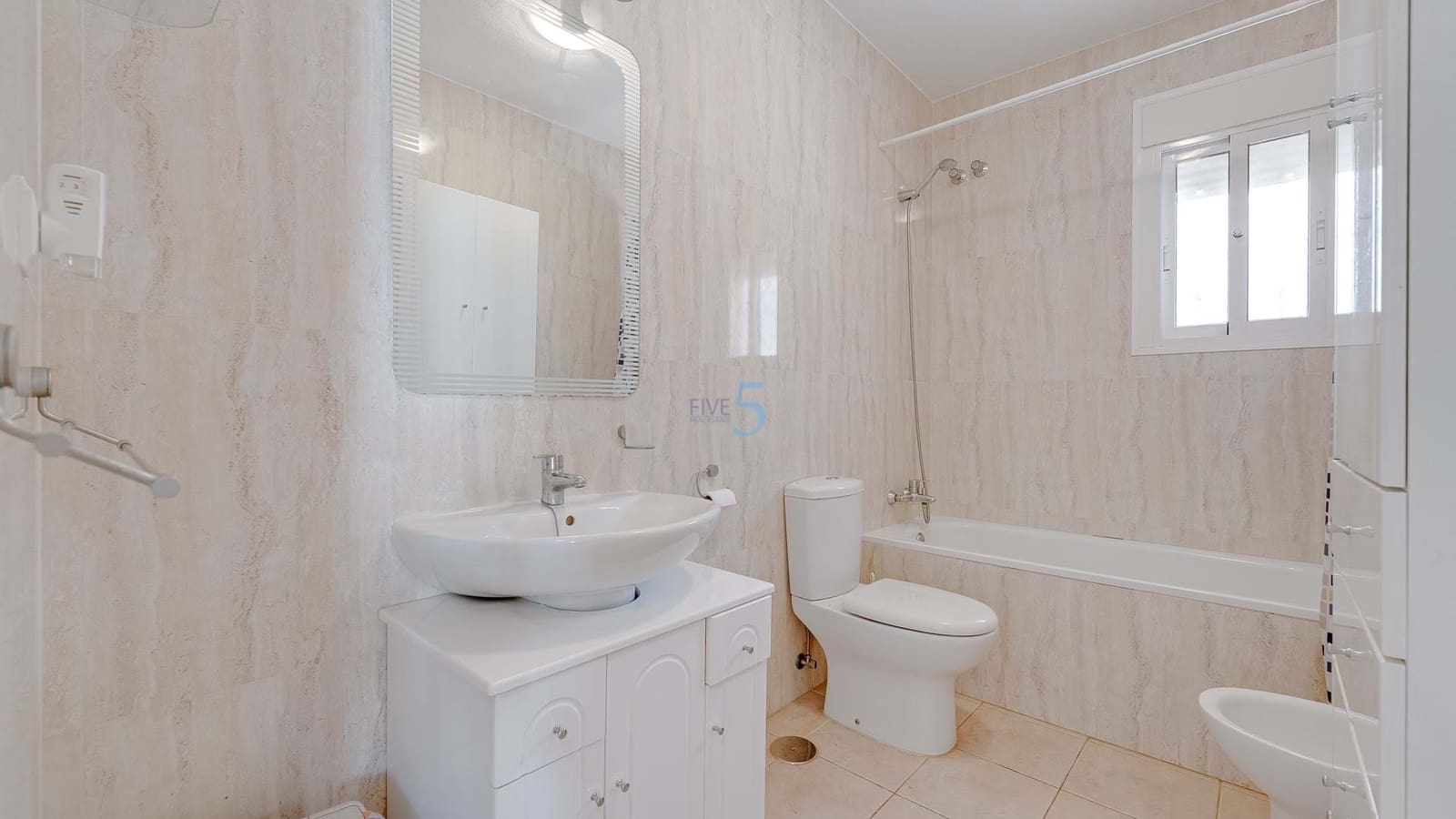 3 bedroom Villa for sale in Vistabella with pool - € 189,000 (Ref: 9353000)