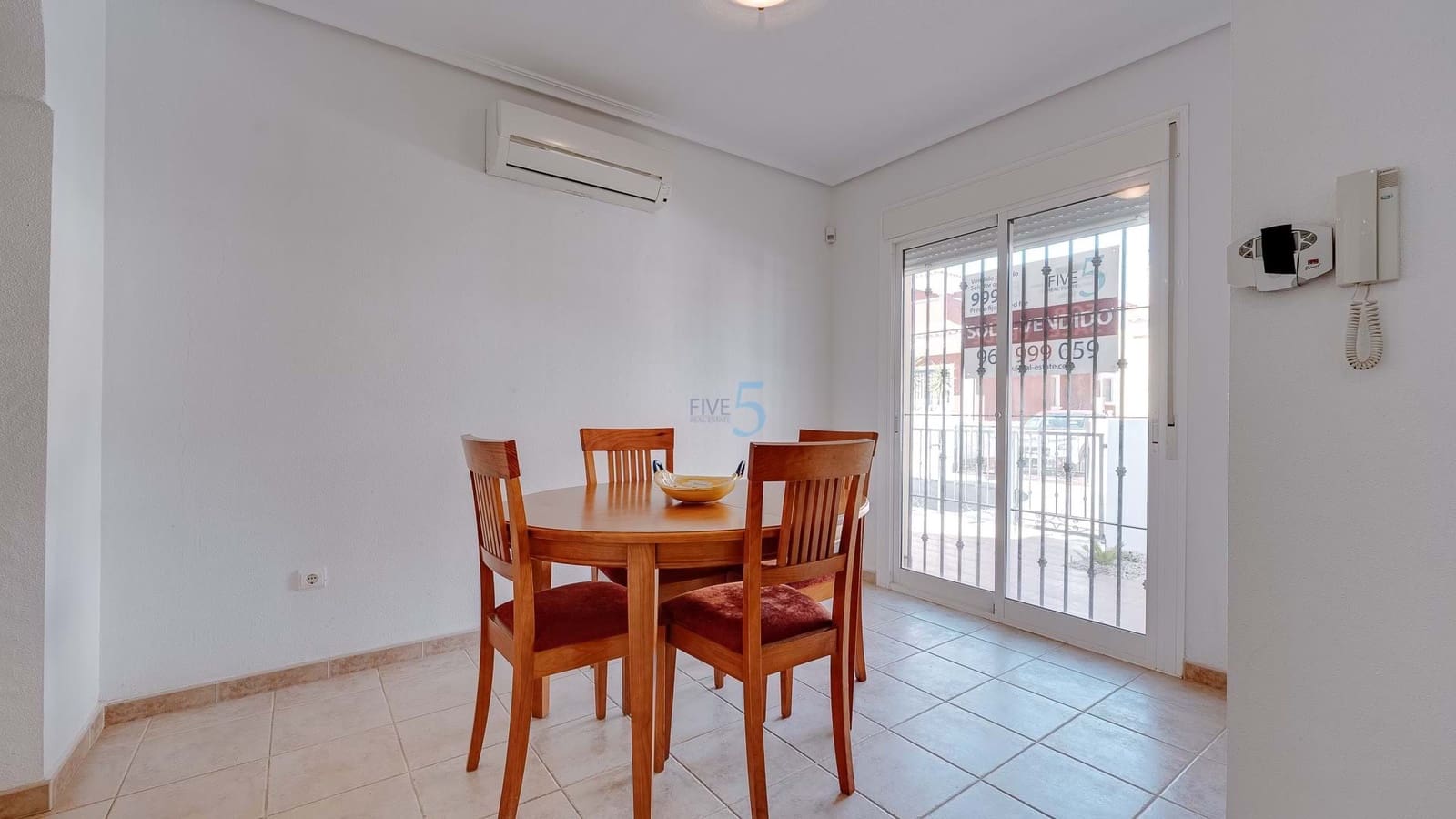 3 bedroom Villa for sale in Vistabella with pool - € 189,000 (Ref: 9353000)