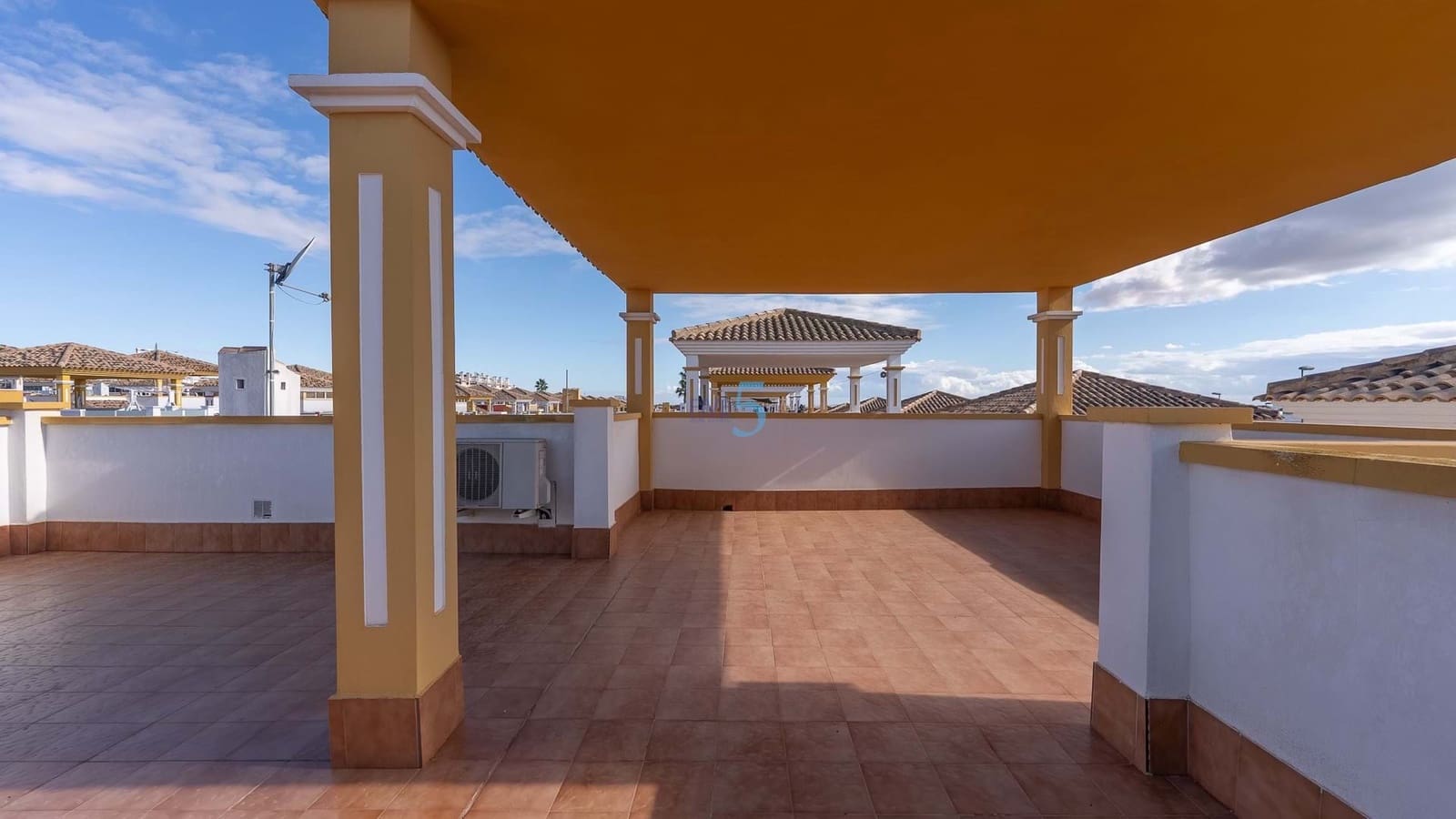 3 bedroom Villa for sale in Vistabella with pool - € 189,000 (Ref: 9353000)