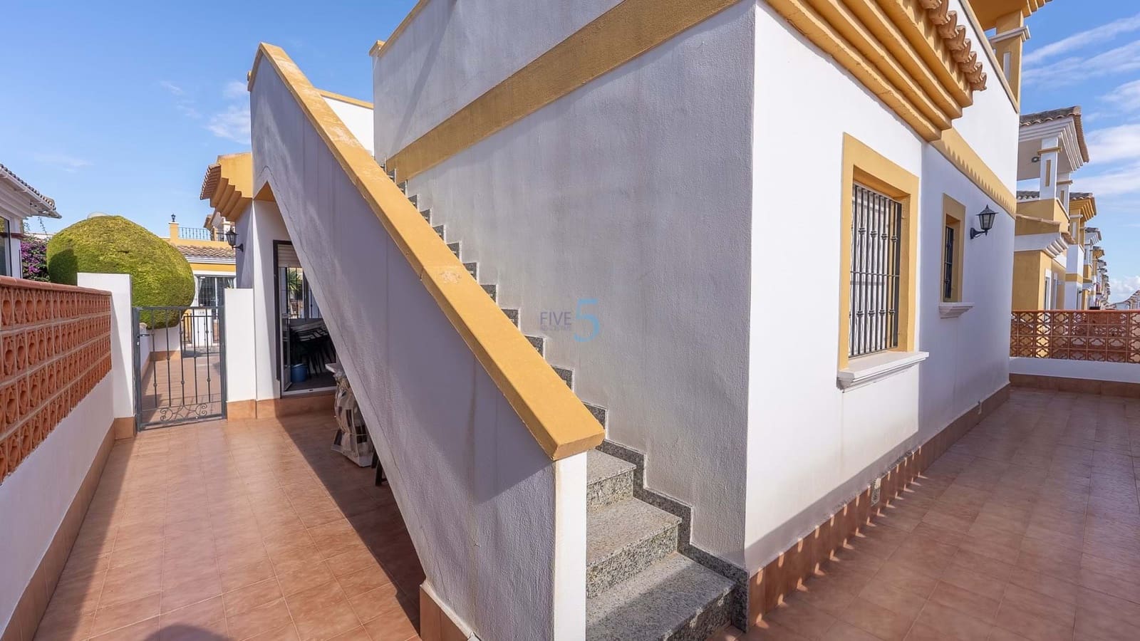 3 bedroom Villa for sale in Vistabella with pool - € 189,000 (Ref: 9353000)