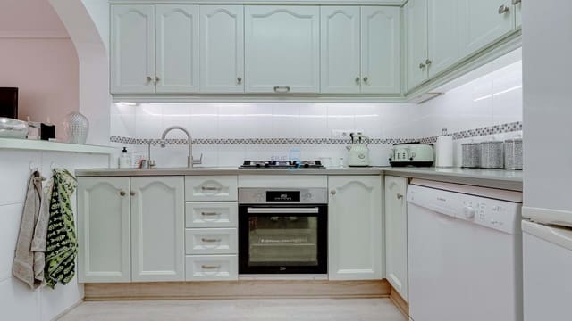 2 quarto Bungalow para venda em Playa Flamenca, Orihuela com piscina - 184 000 € (Ref: 9353001)