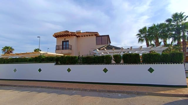 3 quarto Moradia Geminada para venda em Ciudad Quesada, Rojales com piscina - 299 999 € (Ref: 9356486)