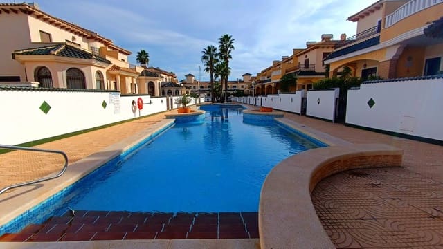 3 quarto Moradia Geminada para venda em Ciudad Quesada, Rojales com piscina - 299 999 € (Ref: 9356486)