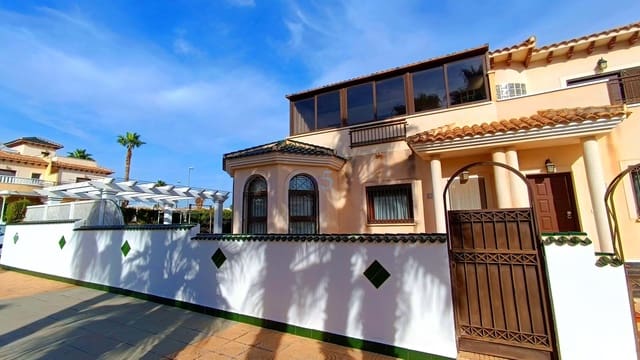 3 quarto Moradia Geminada para venda em Ciudad Quesada, Rojales com piscina - 299 999 € (Ref: 9356486)