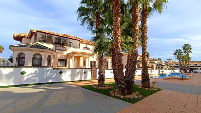 3 quarto Moradia Geminada para venda em Ciudad Quesada, Rojales com piscina - 299 999 € (Ref: 9356486)