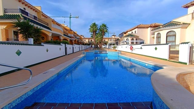 3 quarto Moradia Geminada para venda em Ciudad Quesada, Rojales com piscina - 299 999 € (Ref: 9356486)