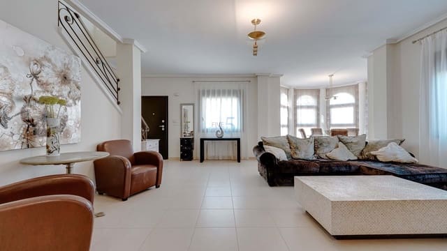 3 bedroom Semi-detached Villa for sale in Ciudad Quesada, Rojales with pool - € 299,999 (Ref: 9356486)