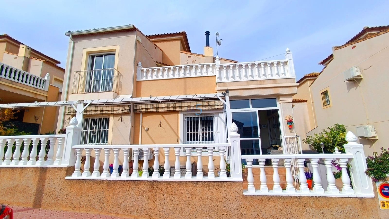 Chalet de 3 habitaciones en Algorfa en venta con piscina - 199.999 € (Ref: 9356487)