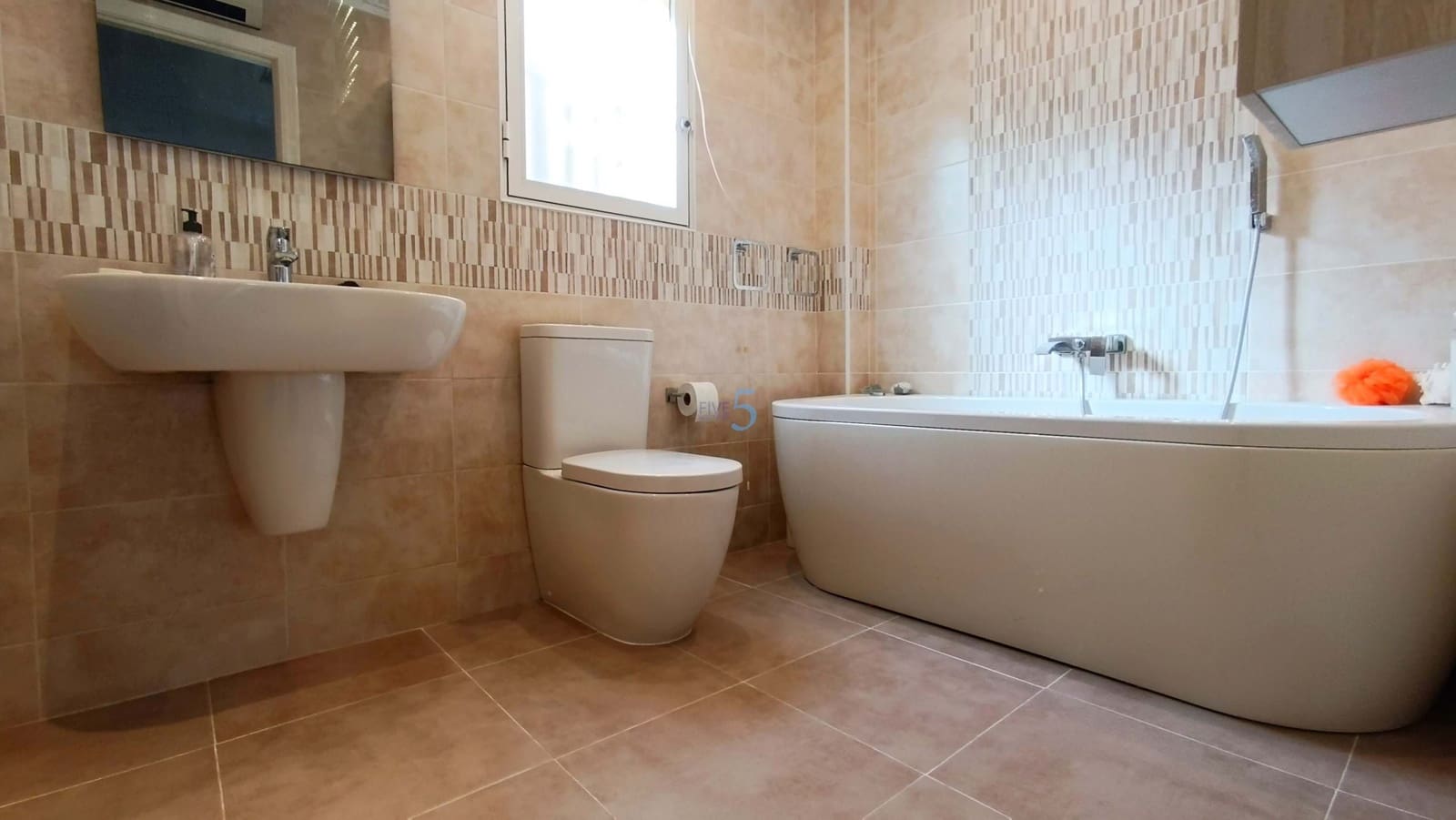 Chalet de 3 habitaciones en Algorfa en venta con piscina - 199.999 € (Ref: 9356487)