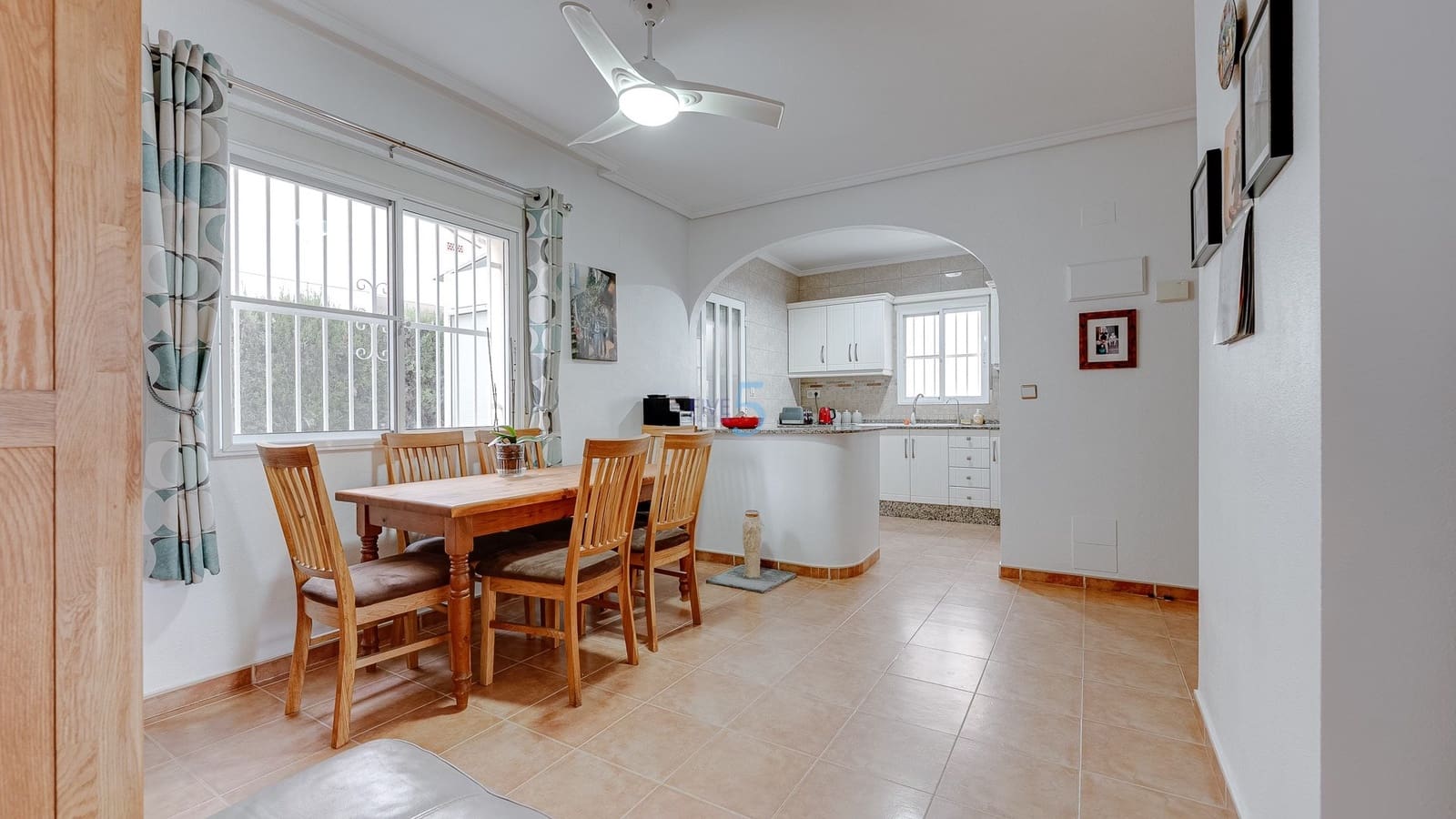 3 makuuhuone Huvila myytävänä paikassa Algorfa mukana uima-altaan - 195 000 € (Ref: 9356487)