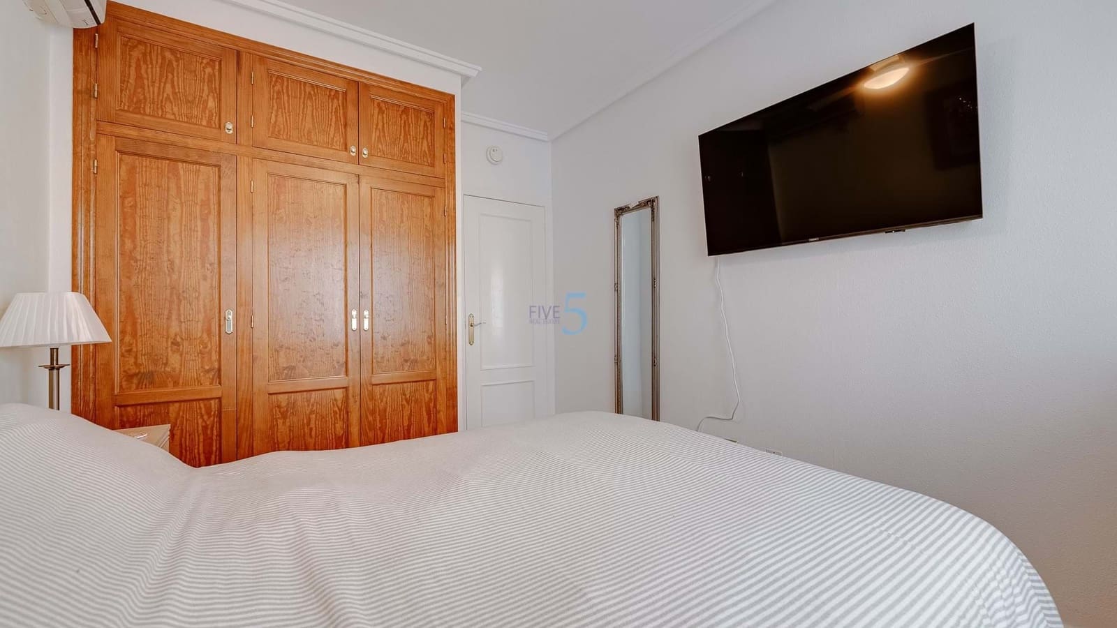 3 makuuhuone Huvila myytävänä paikassa Algorfa mukana uima-altaan - 195 000 € (Ref: 9356487)