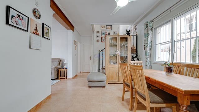 3 sovrum Villa till salu i Algorfa med pool - 199 999 € (Ref: 9356487)