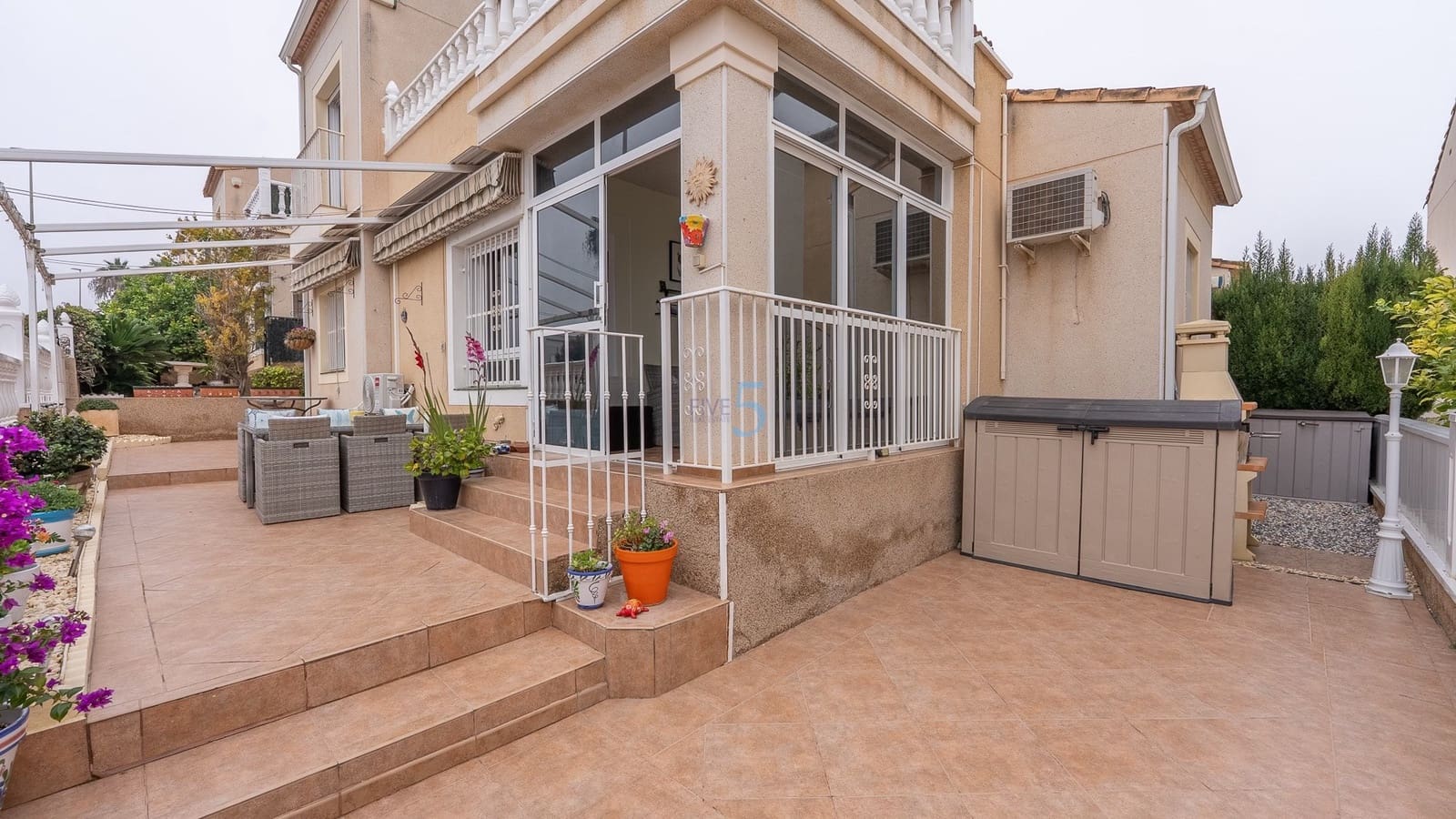 3 makuuhuone Huvila myytävänä paikassa Algorfa mukana uima-altaan - 195 000 € (Ref: 9356487)