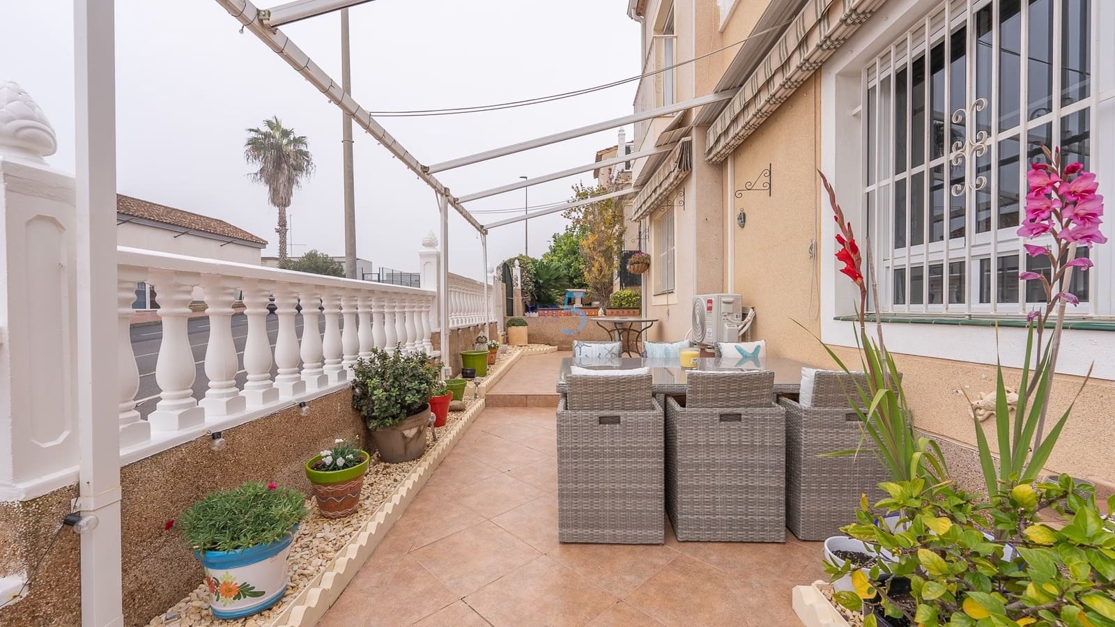 3 makuuhuone Huvila myytävänä paikassa Algorfa mukana uima-altaan - 195 000 € (Ref: 9356487)