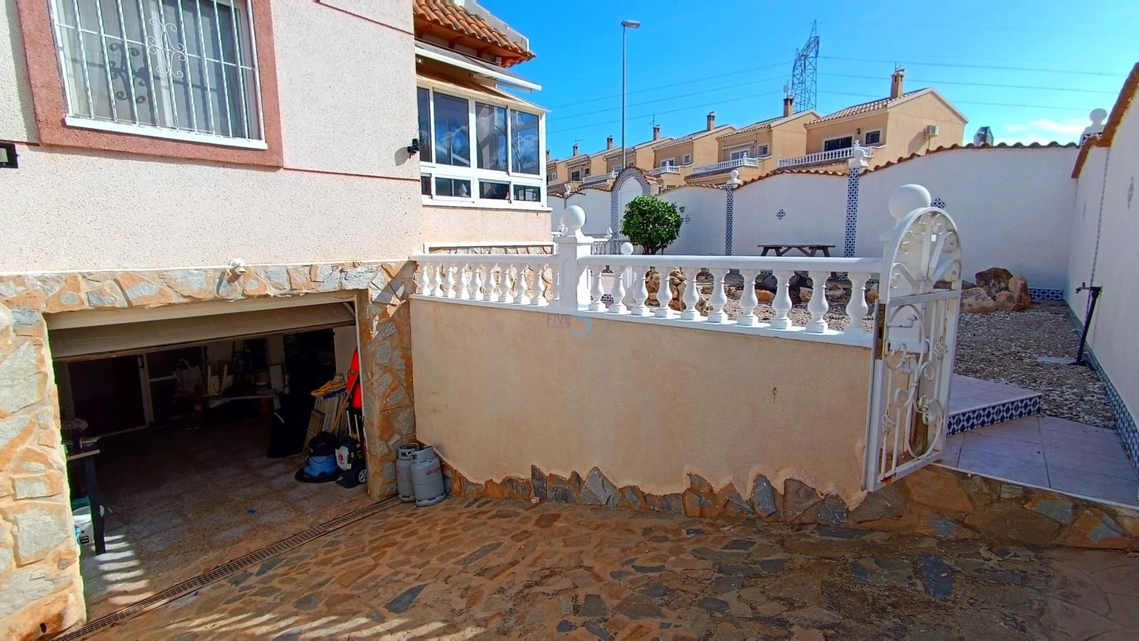 4 soverom Villa til salgs i Benijofar med svømmebasseng garasje - € 399 000 (Ref: 9357802)