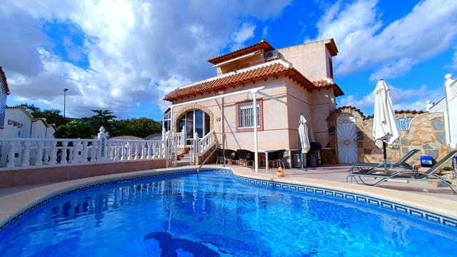 4 soverom Villa til salgs i Benijófar med svømmebasseng garasje - € 399 000 (Ref: 9357802)