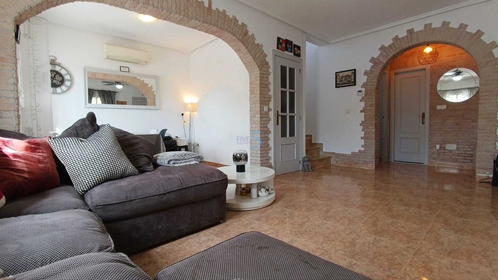 4 soverom Villa til salgs i Benijofar med svømmebasseng garasje - € 399 000 (Ref: 9357802)