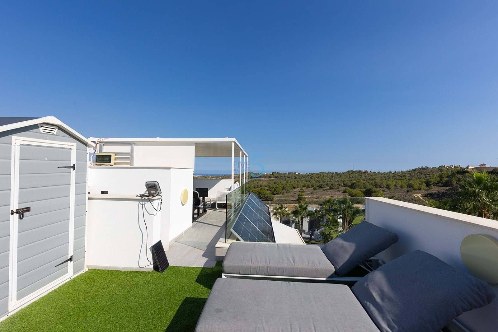 Chalet de 3 habitaciones en San Miguel de Salinas en venta con piscina - 498.000 € (Ref: 9357803)