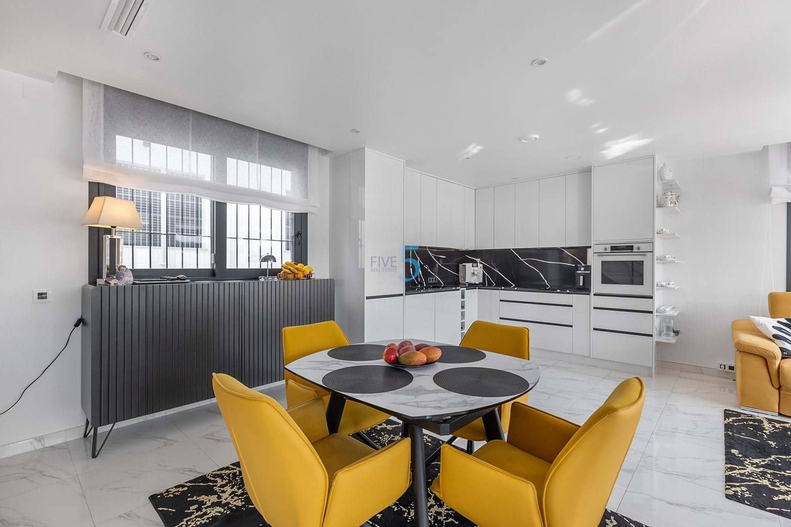 Chalet de 3 habitaciones en San Miguel de Salinas en venta con piscina - 498.000 € (Ref: 9357803)