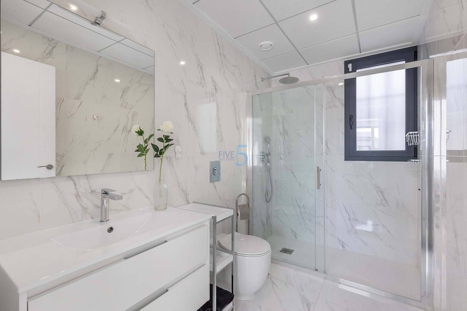 Chalet de 3 habitaciones en San Miguel de Salinas en venta con piscina - 498.000 € (Ref: 9357803)