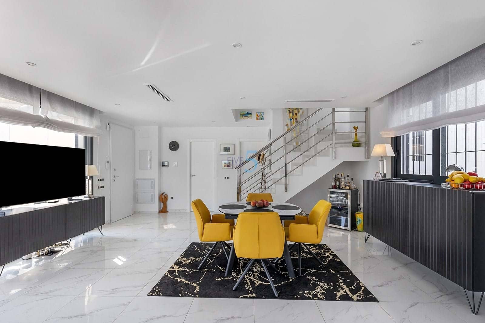 Chalet de 3 habitaciones en San Miguel de Salinas en venta con piscina - 498.000 € (Ref: 9357803)