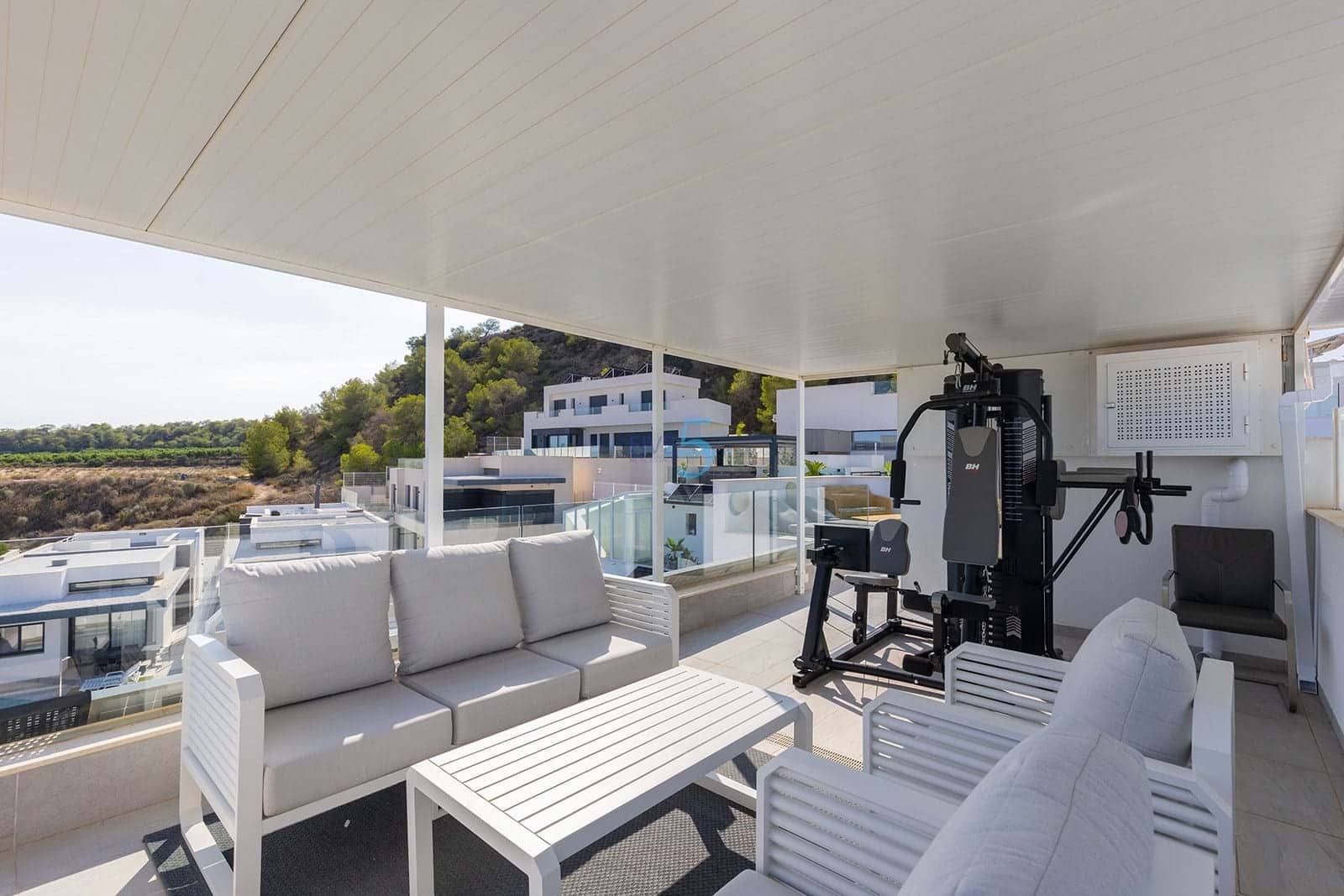 Chalet de 3 habitaciones en San Miguel de Salinas en venta con piscina - 498.000 € (Ref: 9357803)