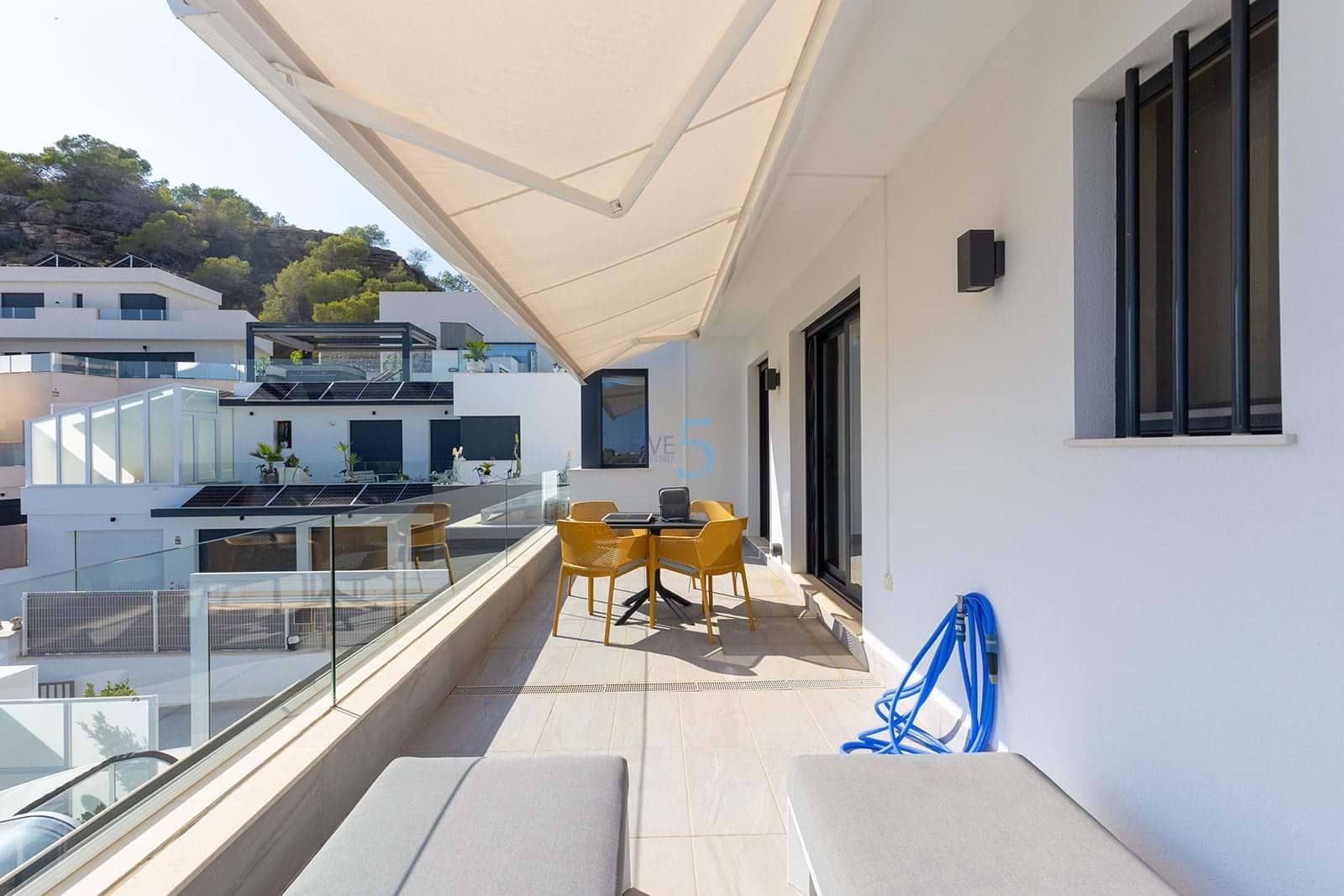 Chalet de 3 habitaciones en San Miguel de Salinas en venta con piscina - 498.000 € (Ref: 9357803)