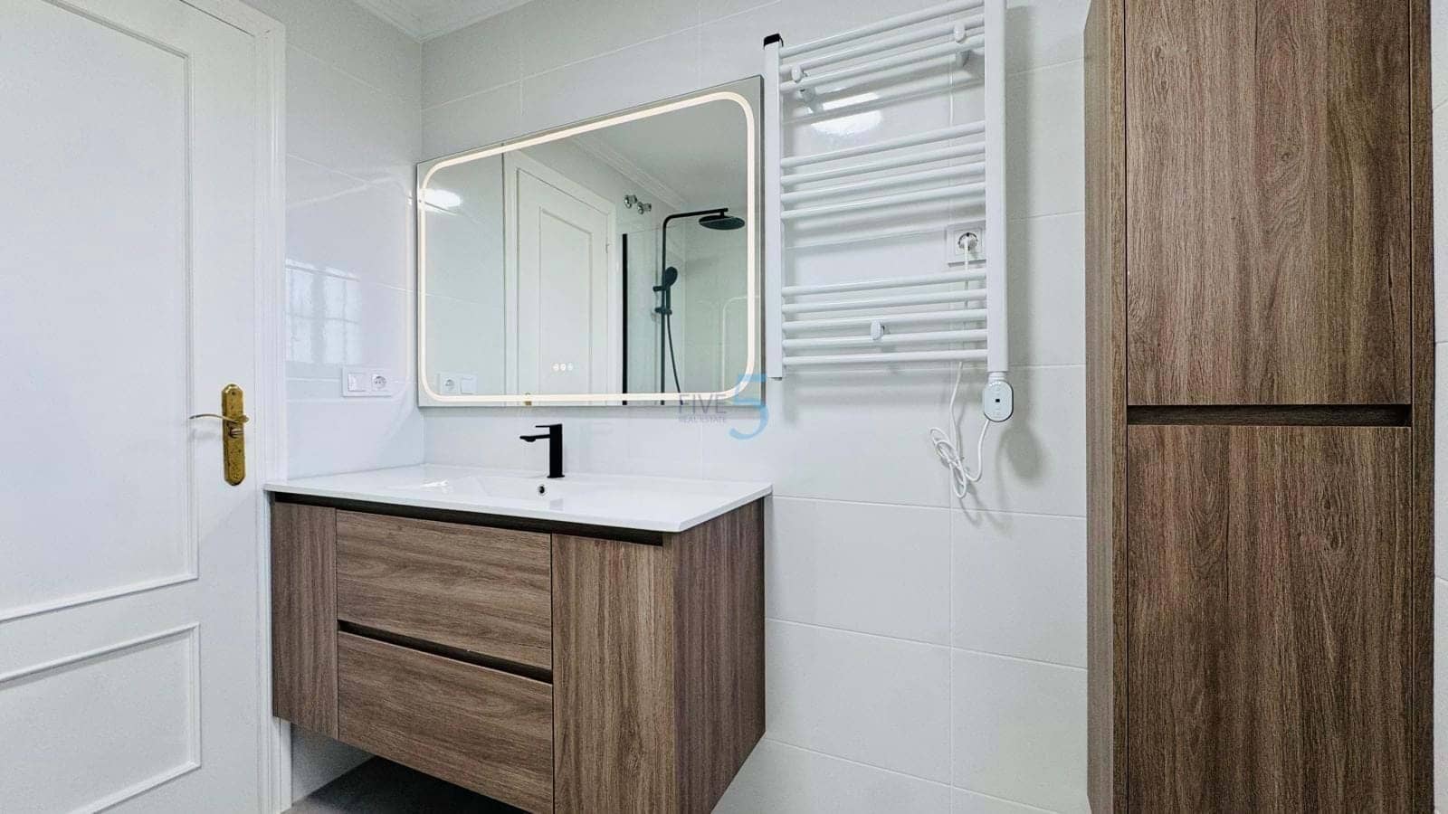 2 bedroom Apartment for sale in Orihuela Costa with pool - € 139,995 (Ref: 9357804)