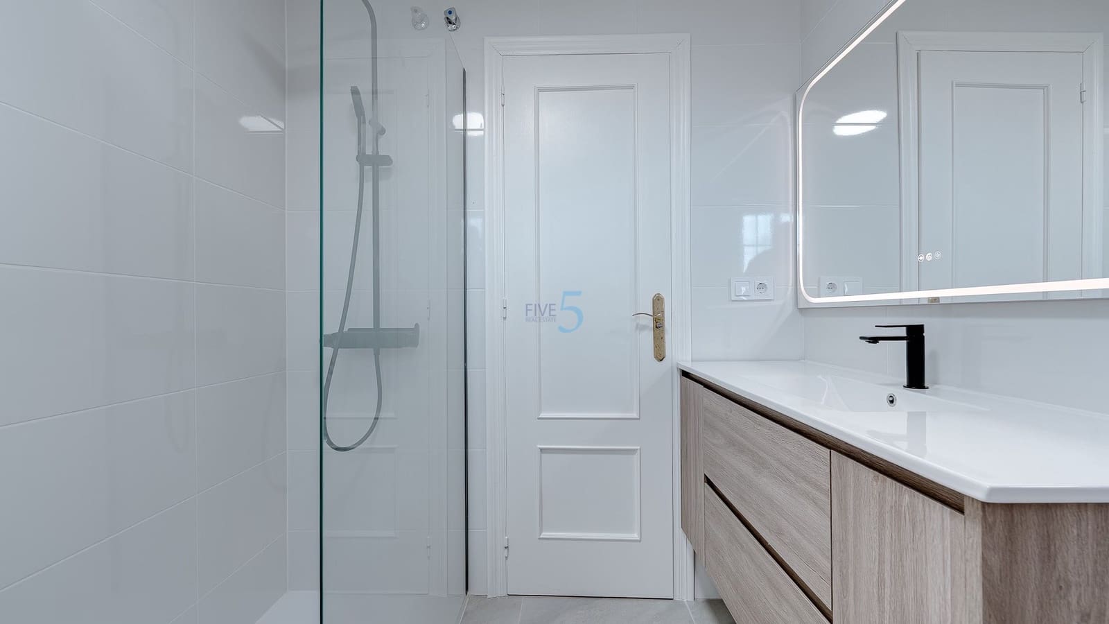 2 sypialnia Apartament na sprzedaż w Orihuela Costa z basenem - 128 500 € (Ref: 9357804)