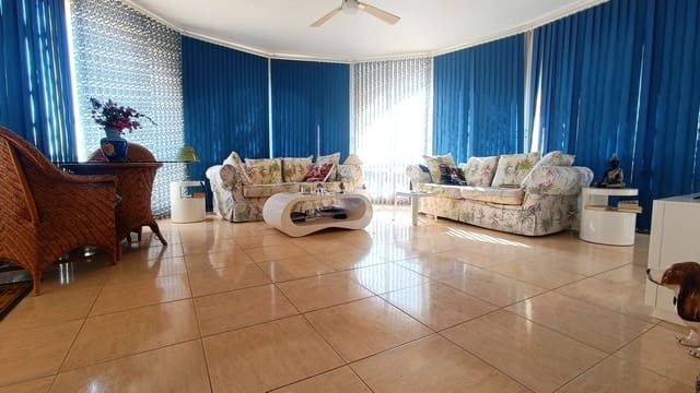Chalet de 3 habitaciones en Ciudad Quesada, Rojales en venta con piscina garaje - 600.000 € (Ref: 9360720)