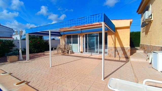 Chalet de 3 habitaciones en Ciudad Quesada, Rojales en venta con piscina garaje - 600.000 € (Ref: 9360720)