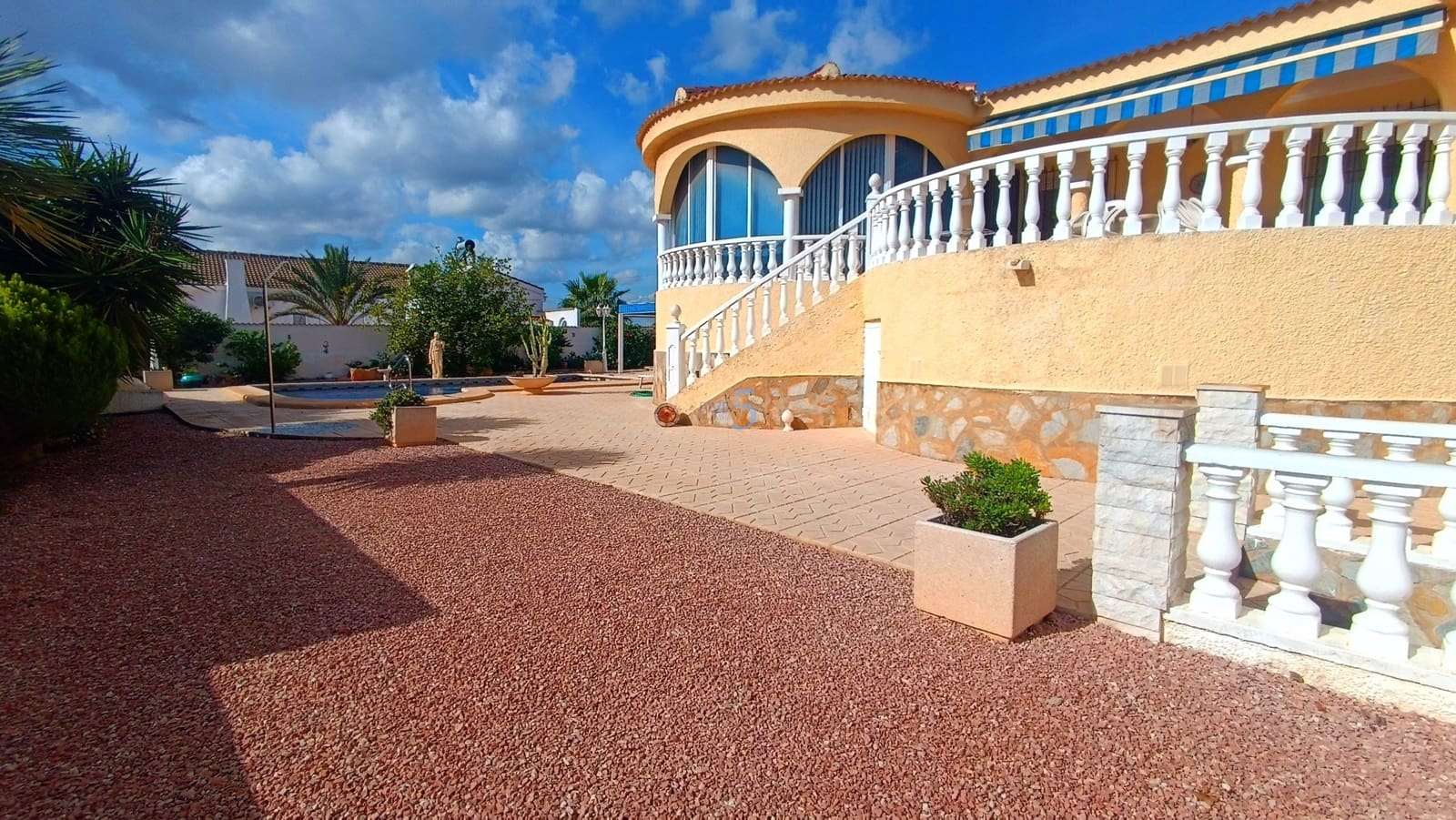 3 camera da letto Villa in vendita in Ciudad Quesada con piscina garage - 600.000 € (Rif: 9360720)