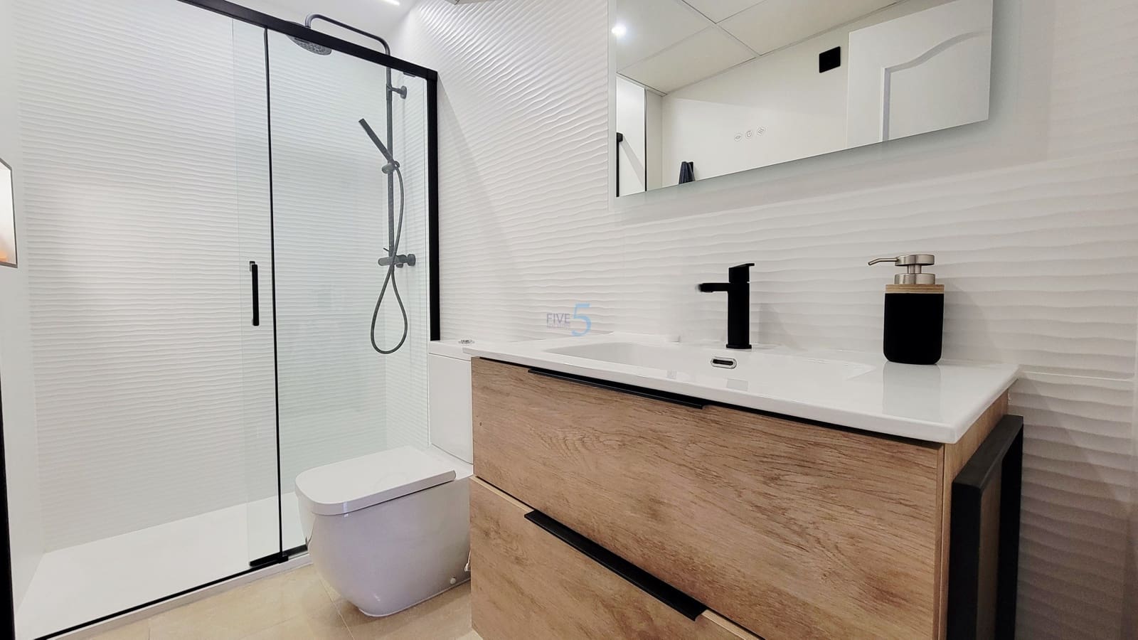 Apartamento de 3 habitaciones en San Pedro del Pinatar en venta con piscina garaje - 182.000 € (Ref: 9361016)