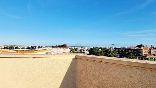 Apartamento de 3 habitaciones en San Pedro del Pinatar en venta con piscina garaje - 182.000 € (Ref: 9361016)