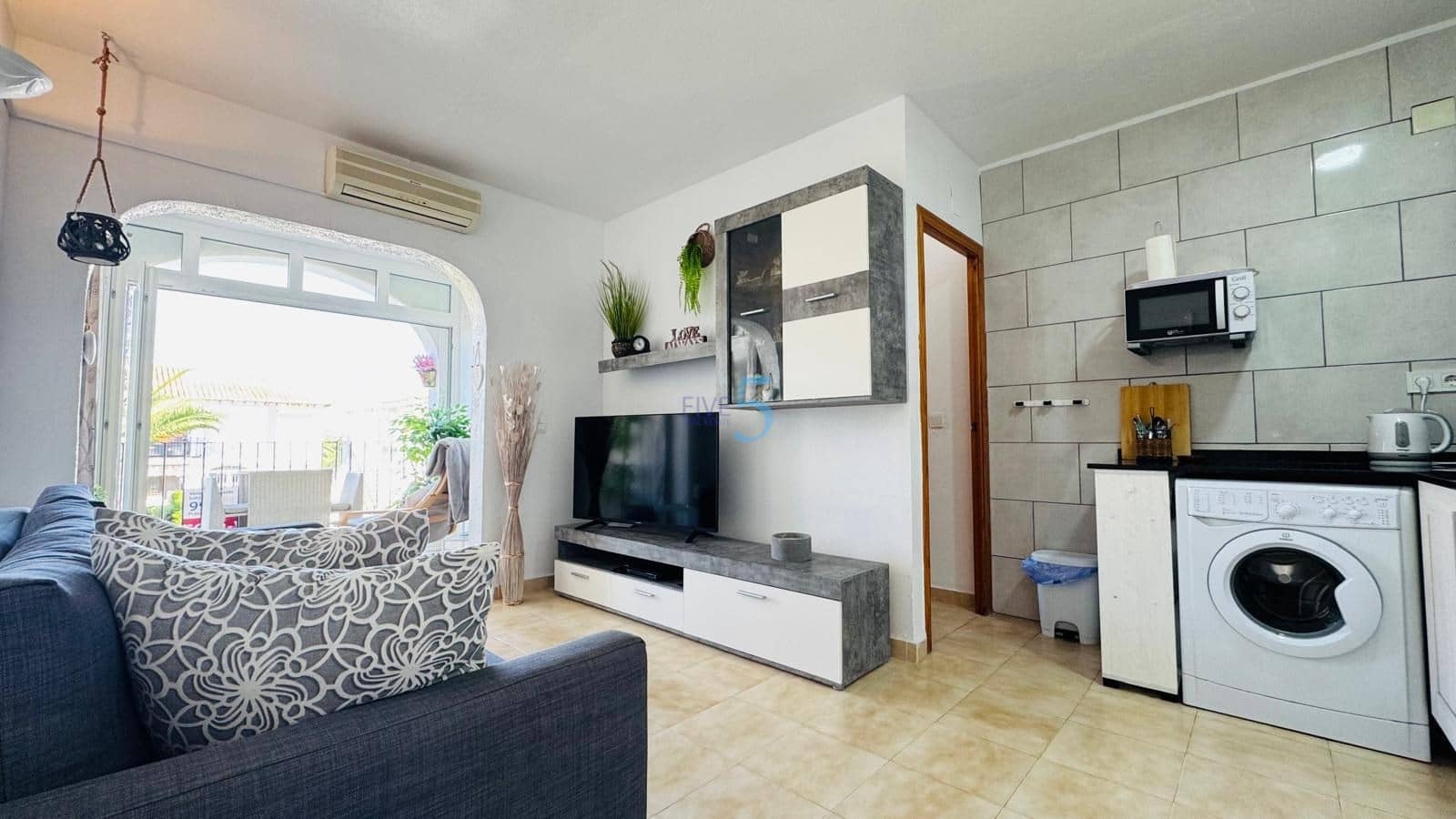 Apartamento de 1 habitación en Los Balcones en venta con piscina - 114.000 € (Ref: 9362922)