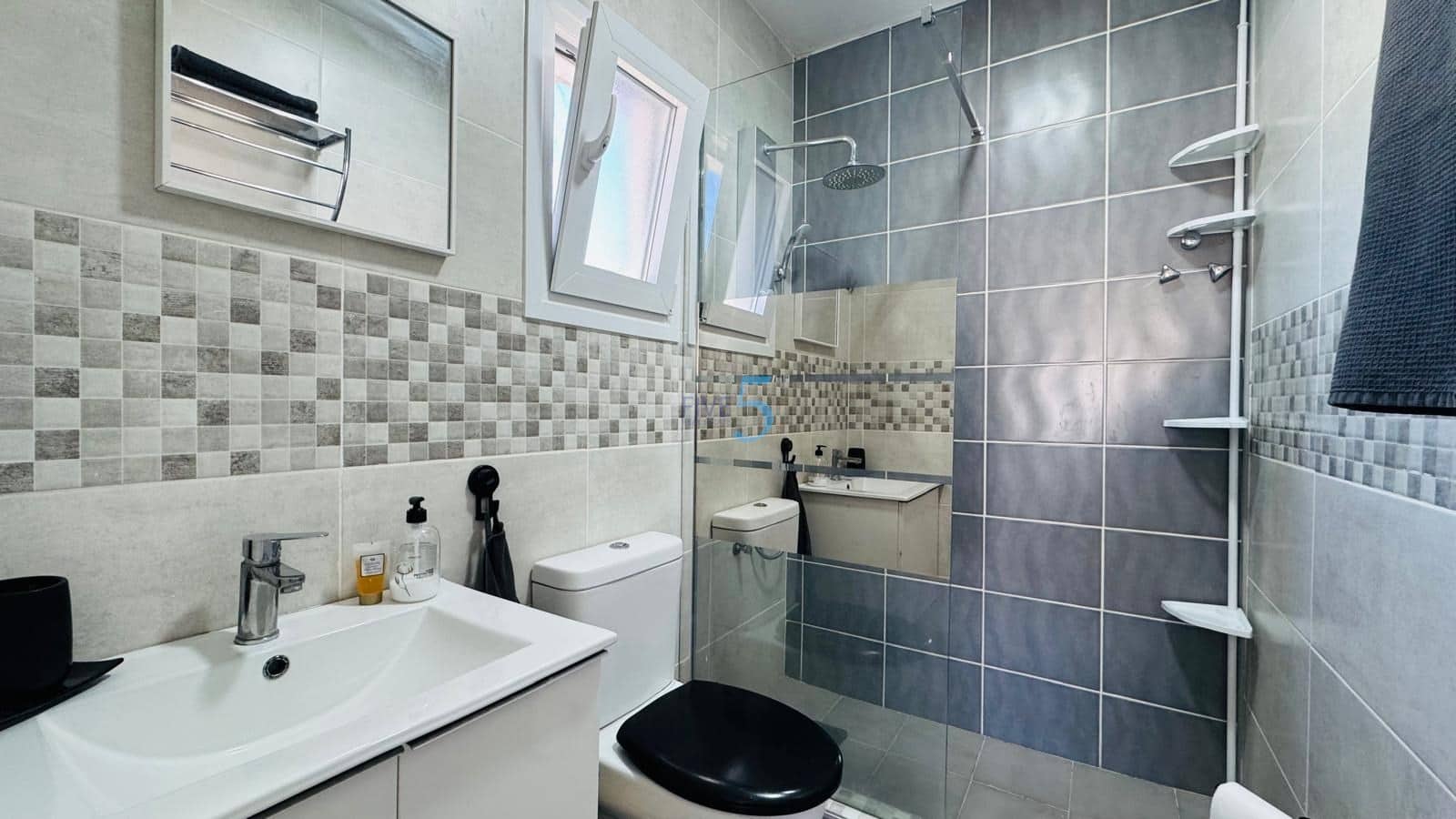 Apartamento de 1 habitación en Los Balcones en venta con piscina - 114.000 € (Ref: 9362922)