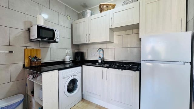 Apartamento de 1 habitación en Los Balcones en venta con piscina - 114.000 € (Ref: 9362922)