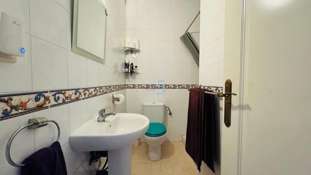 3 soverom Hus til salgs i Villamartin, Orihuela med svømmebasseng - € 146 000 (Ref: 9363382)