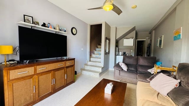 3 soverom Hus til salgs i Villamartin, Orihuela med svømmebasseng - € 146 000 (Ref: 9363382)