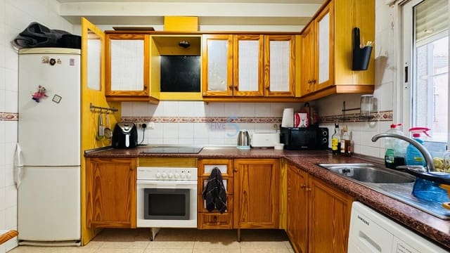 3 soverom Hus til salgs i Villamartin, Orihuela med svømmebasseng - € 146 000 (Ref: 9363382)