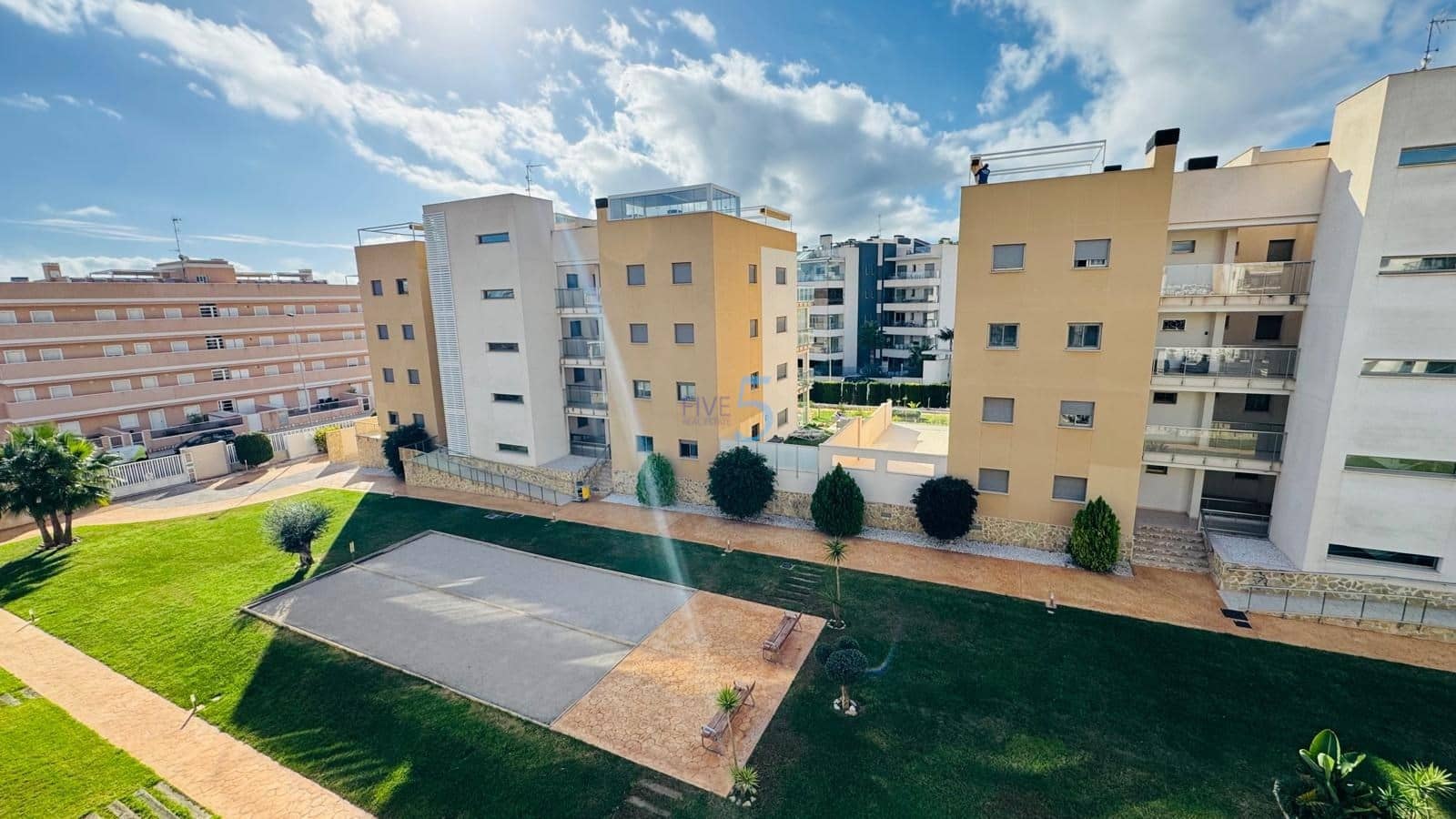 2 bedroom Apartment for sale in Villamartin with pool garage - € 279,000 (Ref: 9363383)