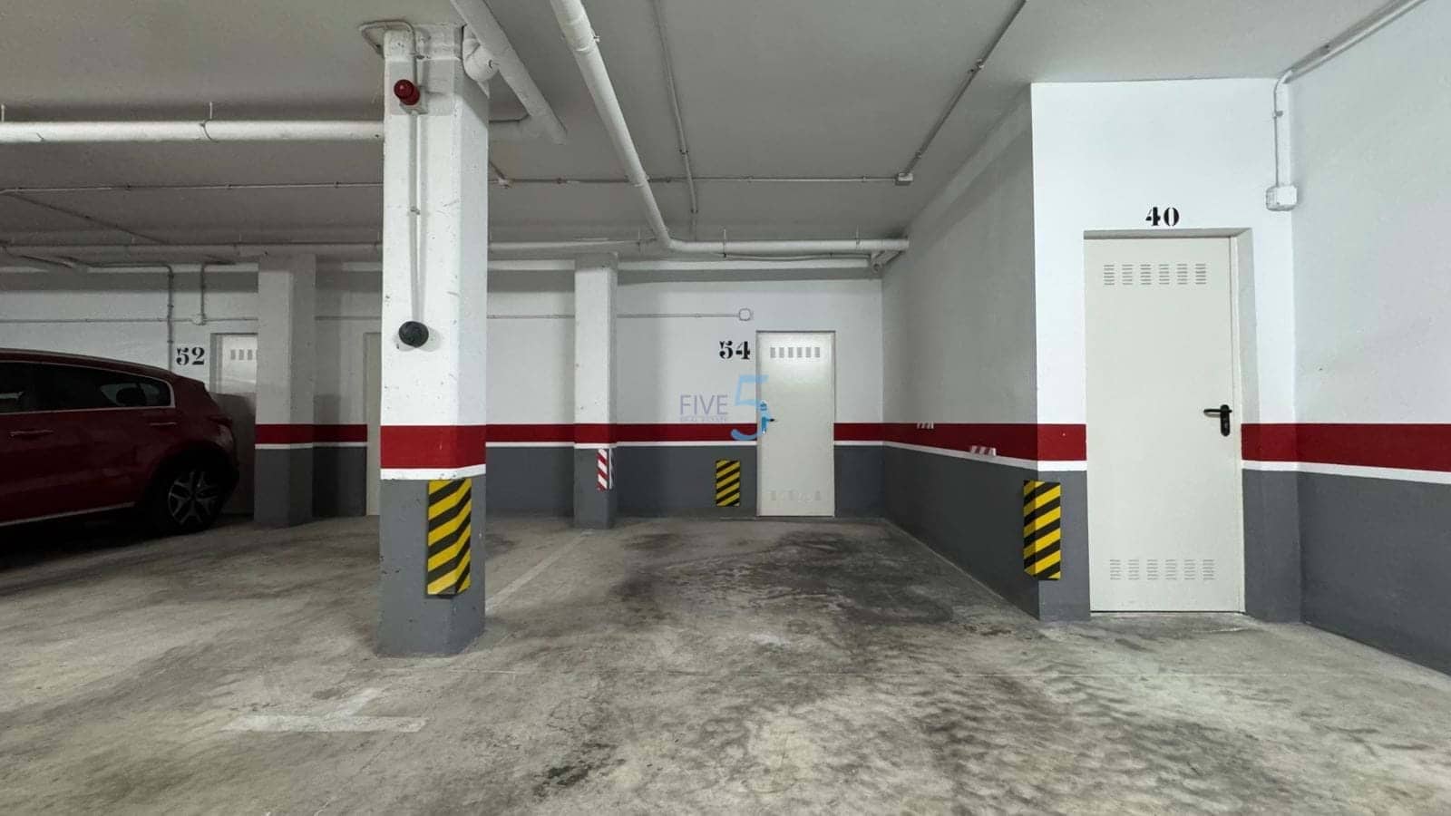 2 bedroom Apartment for sale in Villamartin with pool garage - € 279,000 (Ref: 9363383)