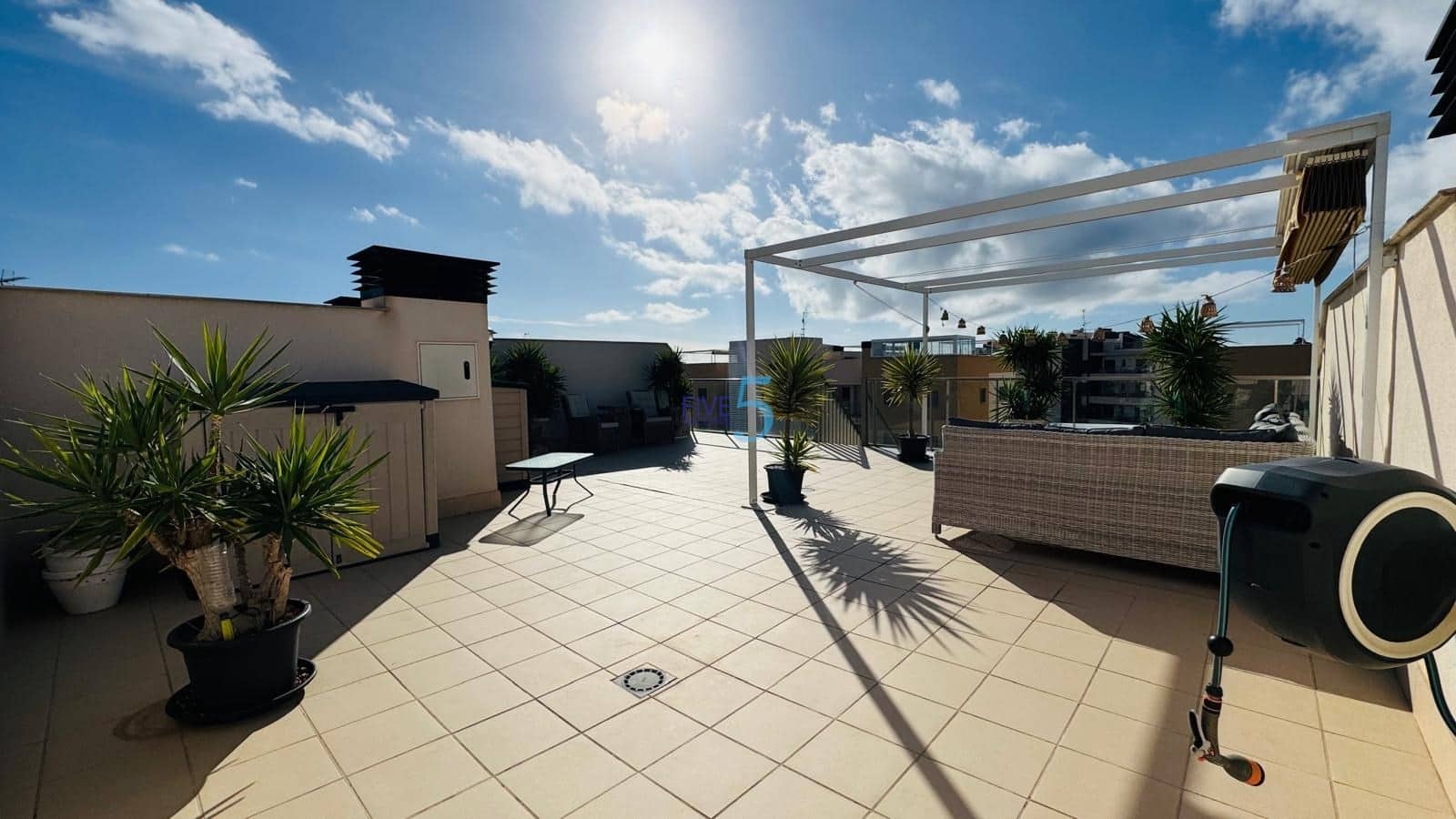 2 bedroom Apartment for sale in Villamartin with pool garage - € 279,000 (Ref: 9363383)