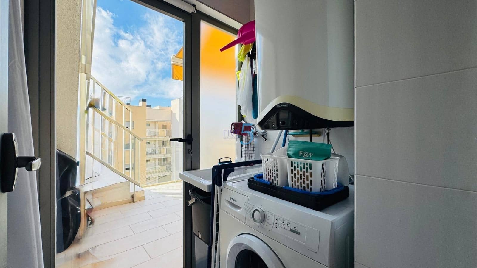 2 bedroom Apartment for sale in Villamartin with pool garage - € 279,000 (Ref: 9363383)