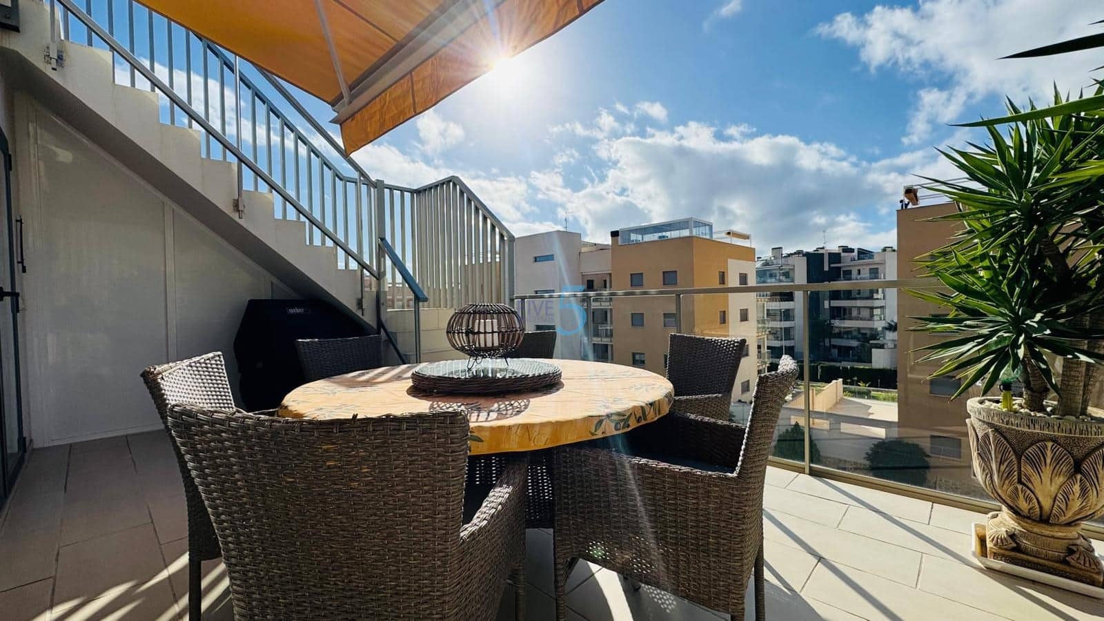 2 bedroom Apartment for sale in Villamartin with pool garage - € 279,000 (Ref: 9363383)