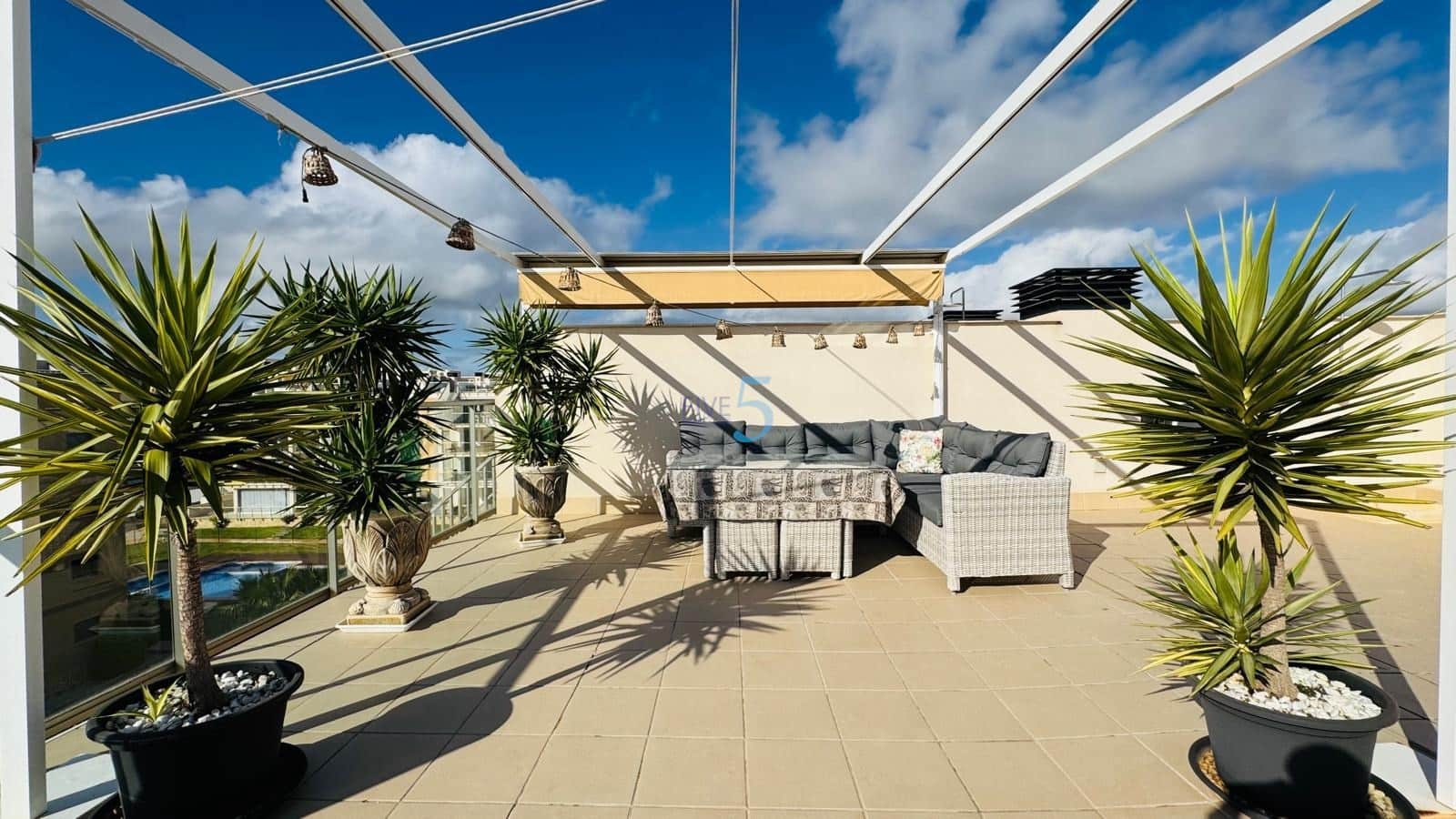 2 bedroom Apartment for sale in Villamartin with pool garage - € 279,000 (Ref: 9363383)