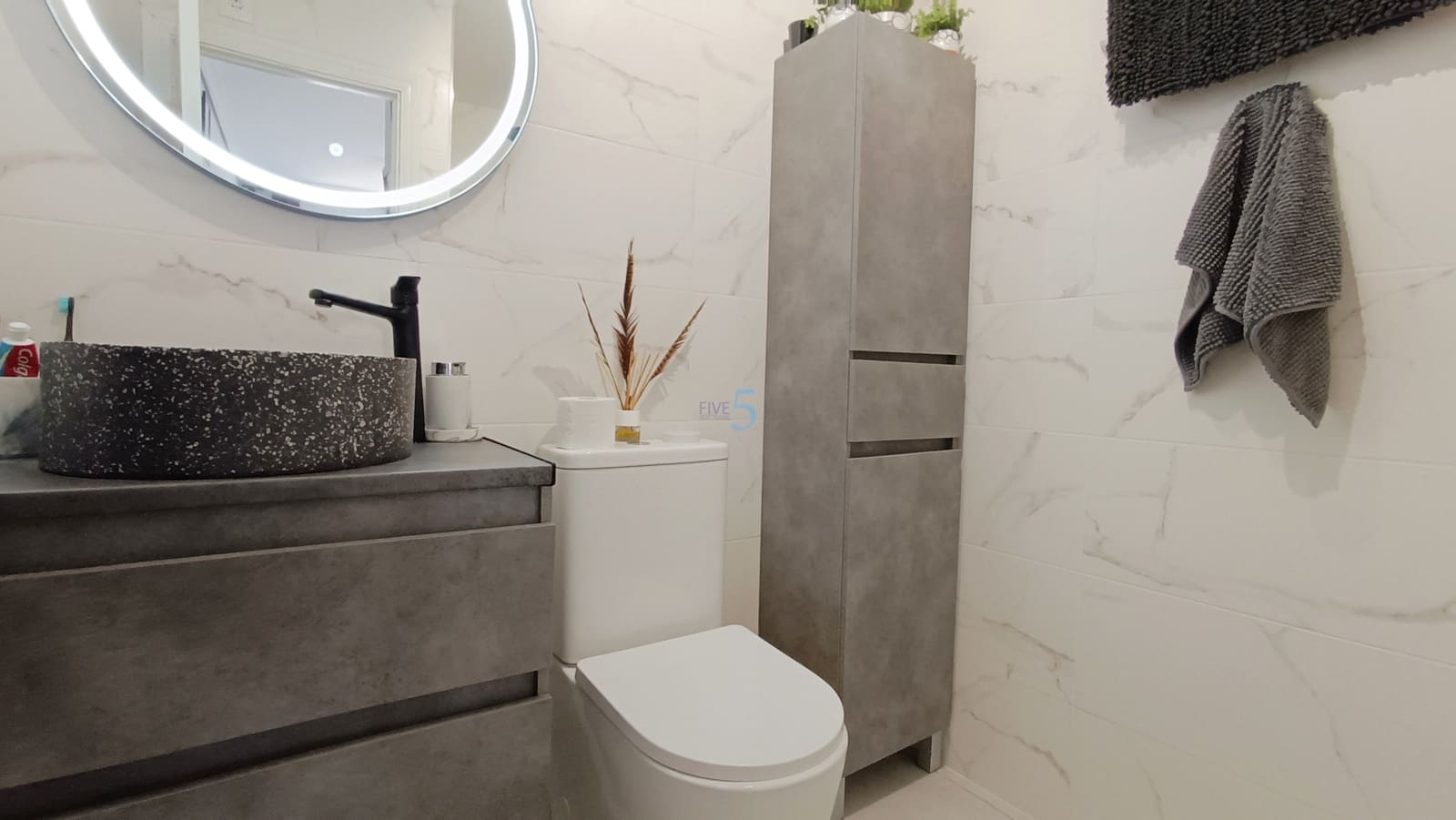 3 sypialnia Dom na sprzedaż w Torrevieja z basenem - 157 500 € (Ref: 9374379)