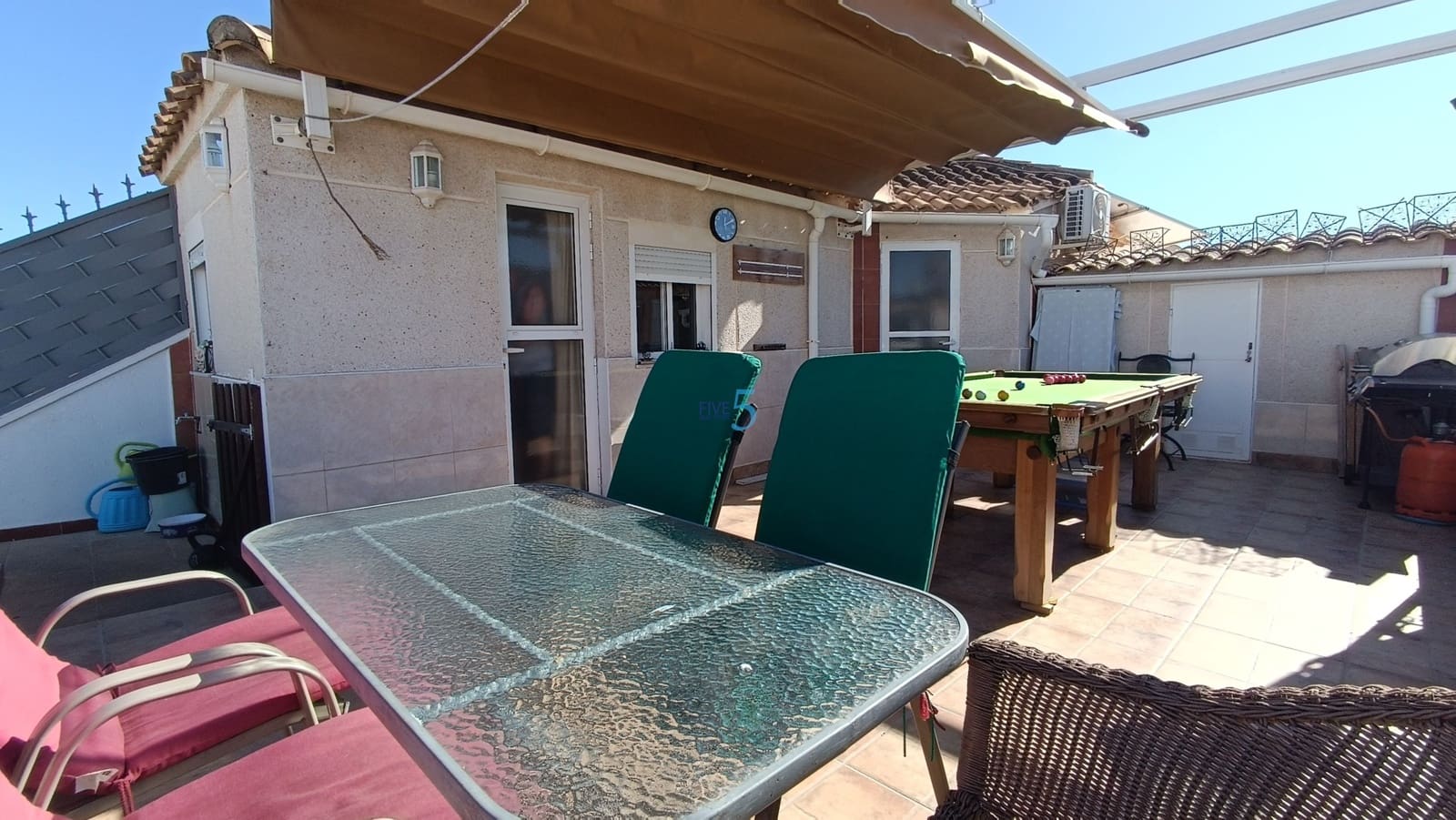 3 sypialnia Dom na sprzedaż w Torrevieja z basenem - 157 500 € (Ref: 9374379)