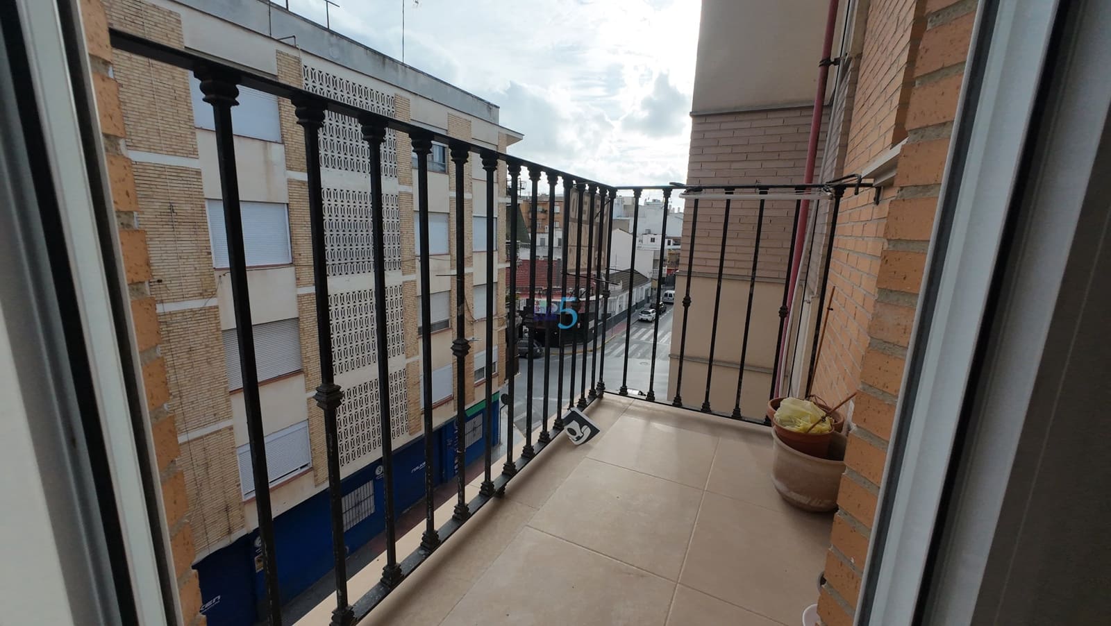 3 bedroom Apartment for sale in Almoradi with garage - € 125,000 (Ref: 9374380)